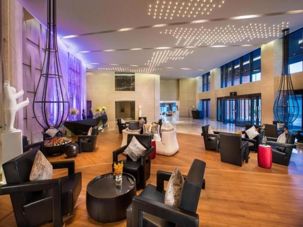 Himalayas Qingdao Hotel Экстерьер фото