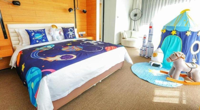 Himalayas Qingdao Hotel Экстерьер фото